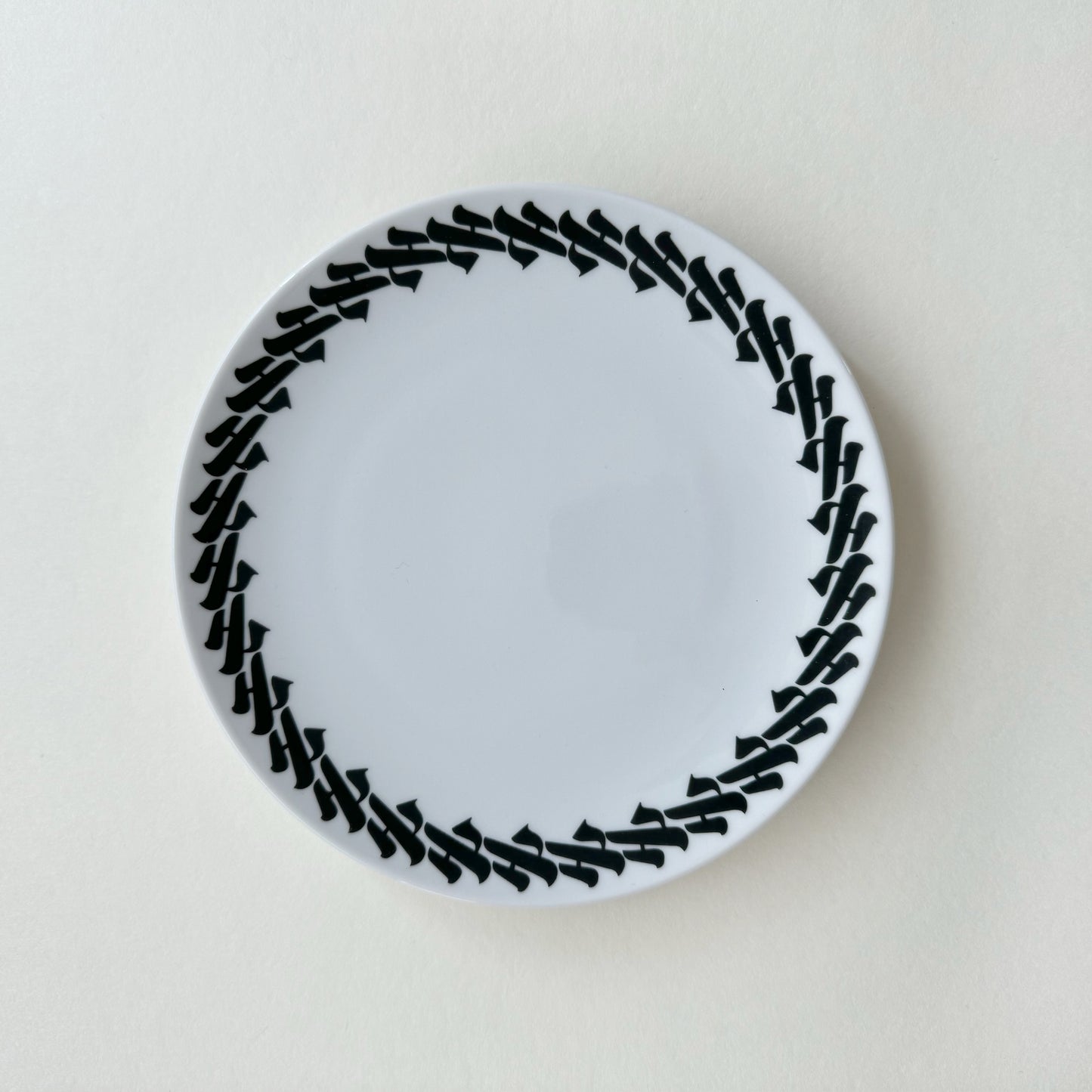 Black Alefs plate